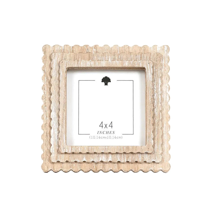 Scalloped Wood Photo Frame
