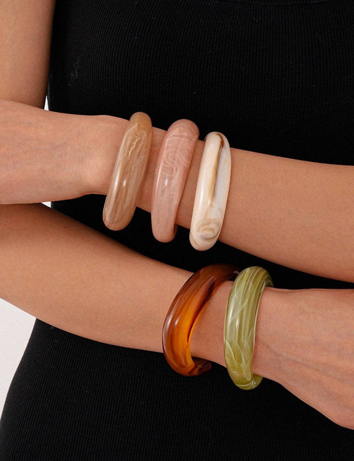 Vintage Smoothy Open Acrylic Bracelet Beige