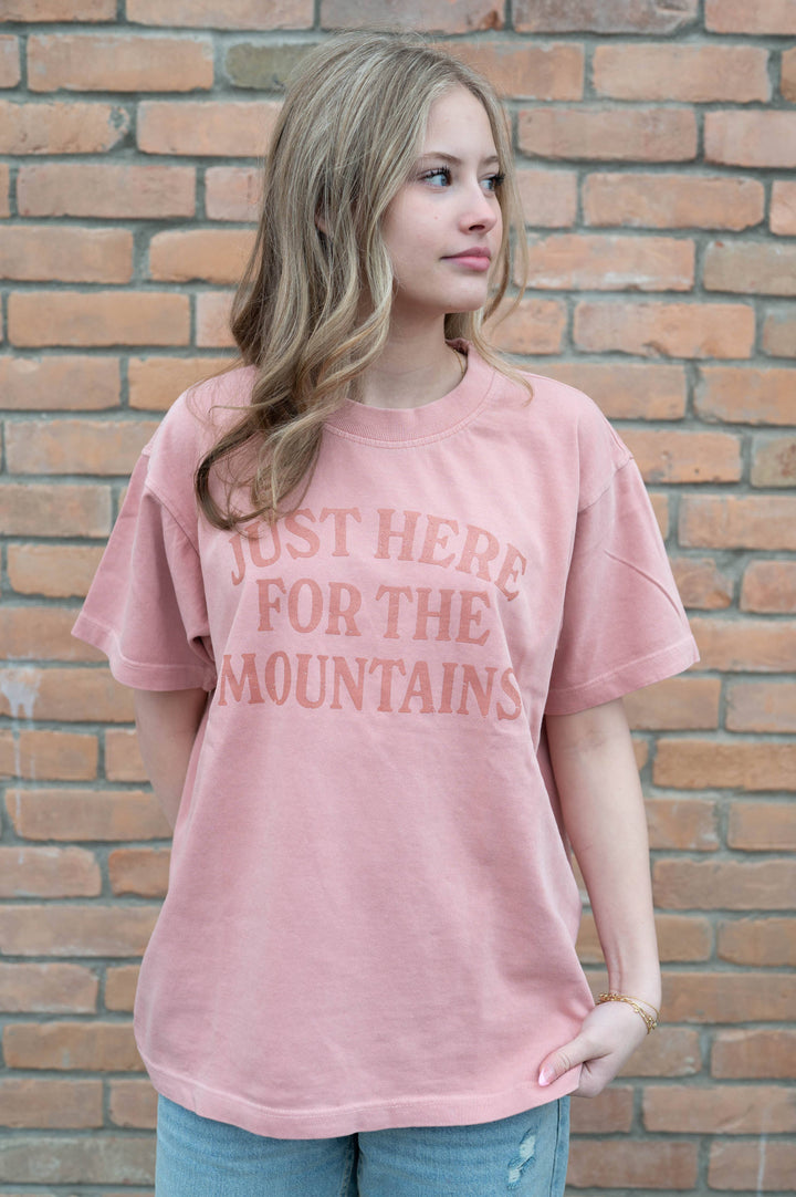 Just Here For The Mountains Pigment Salmon Unisex Tee