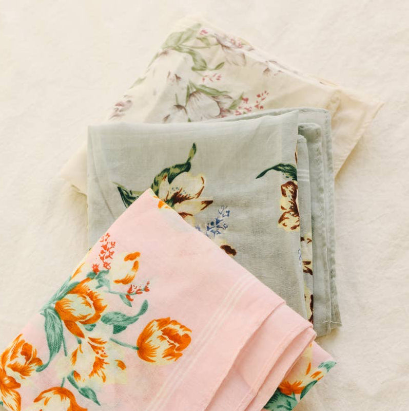 Ivory Orchid Pattern Bandana
