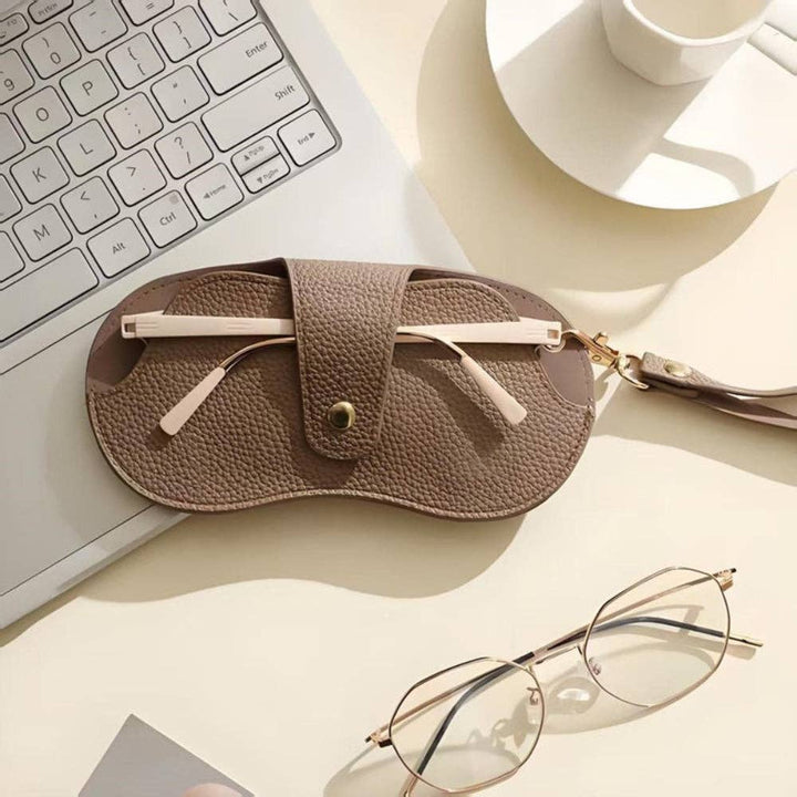 Retro Snap Sunglasses Case