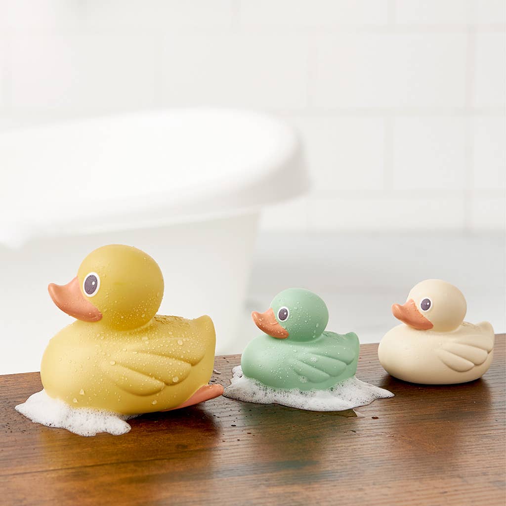 Itzy Ducky Family™ Bath + Water Table Toys