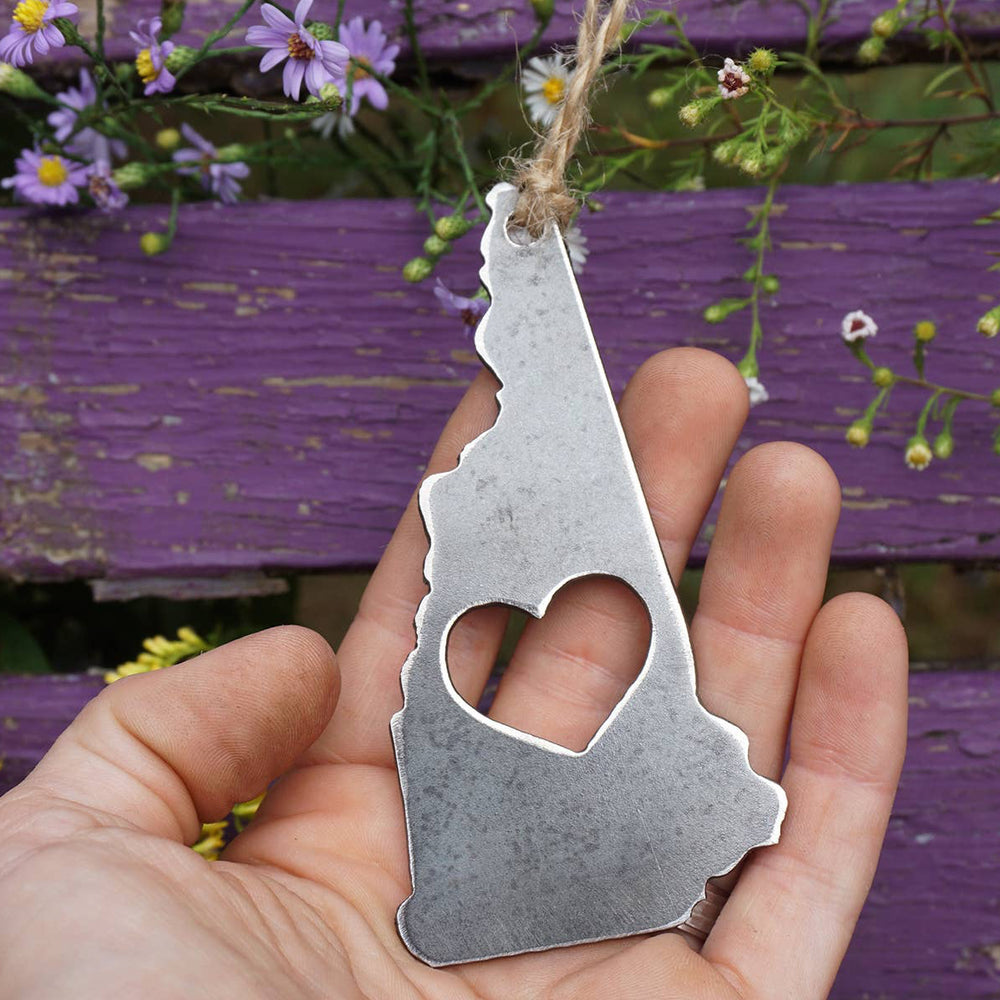 New Hampshire State Christmas Keepsake Metal Ornament