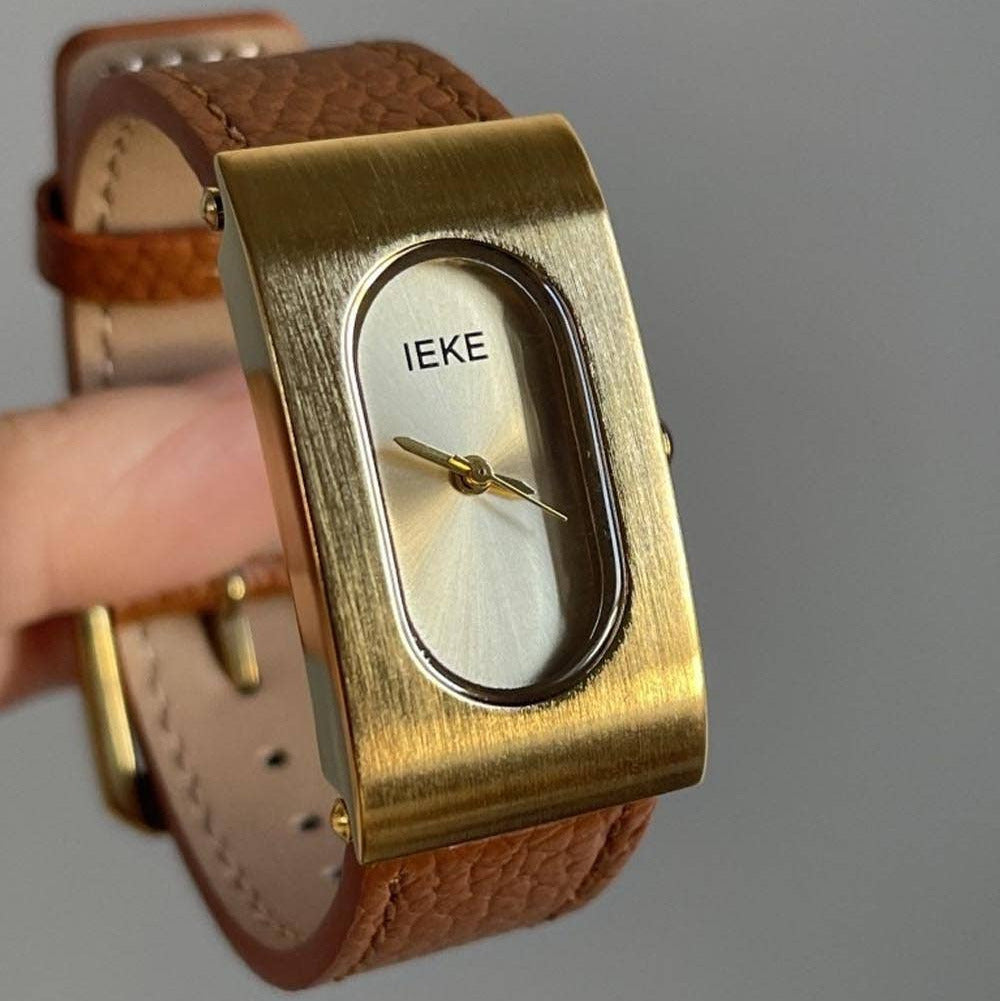 Vintage Leather Gold Tone Quartz Watch
