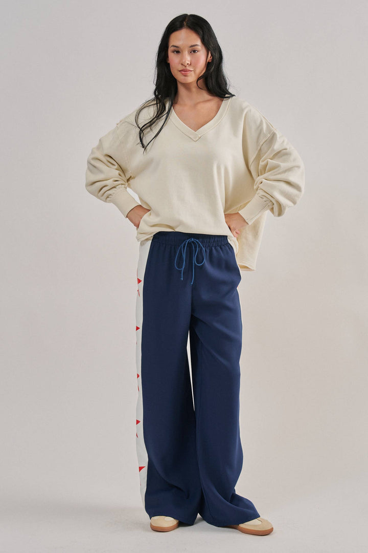 Chalk Raw Edge V-Neck Oversized Sweatshirt