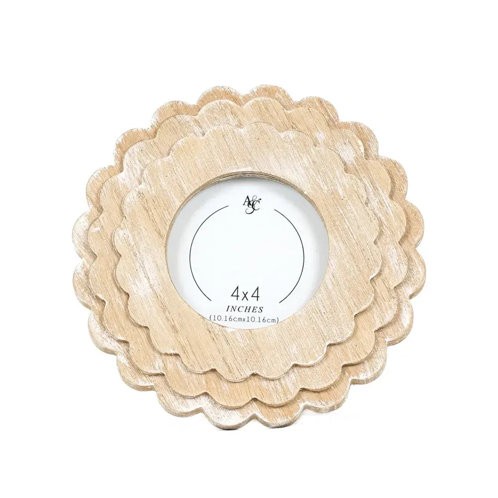 Scalloped Wood Round Photo Frame