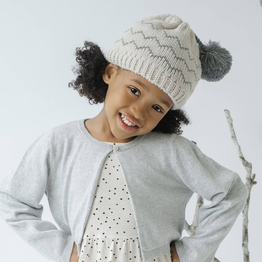 Zigzag Patterned Knit Beanie in Gray