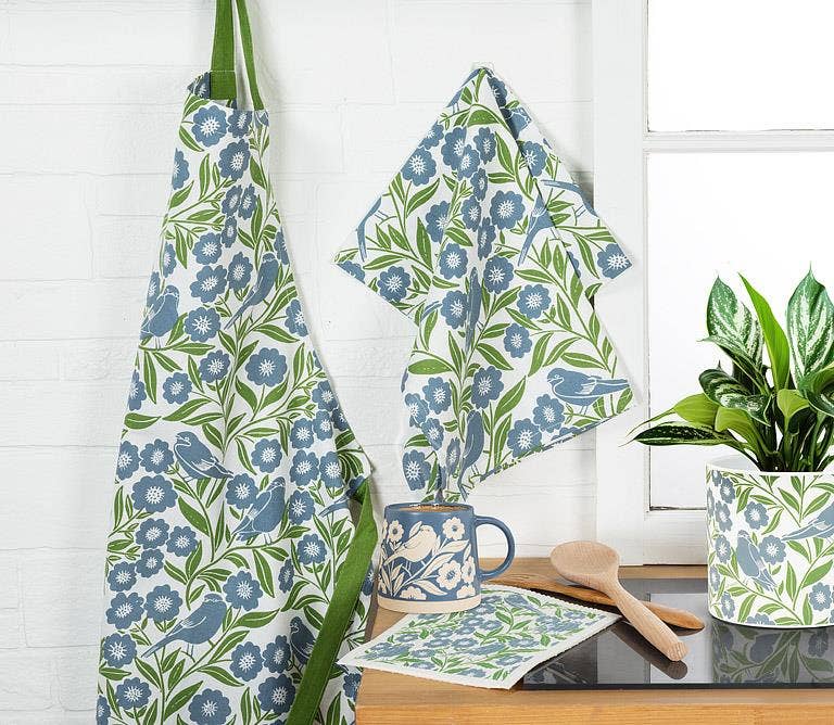 Blue Leaves & Birds Wide Base Mug