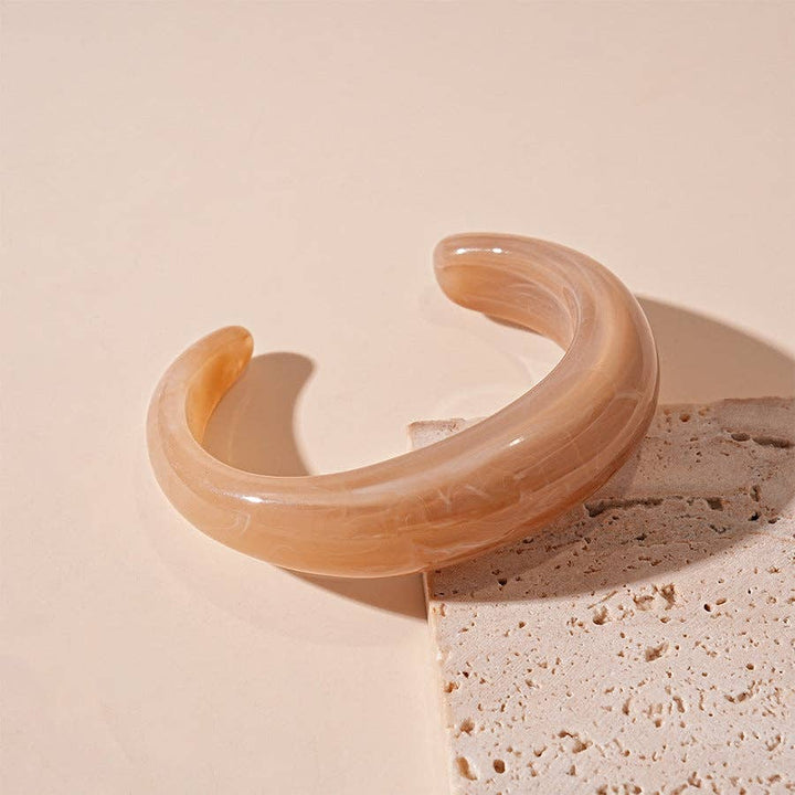 Vintage Smoothy Open Acrylic Bracelet Beige