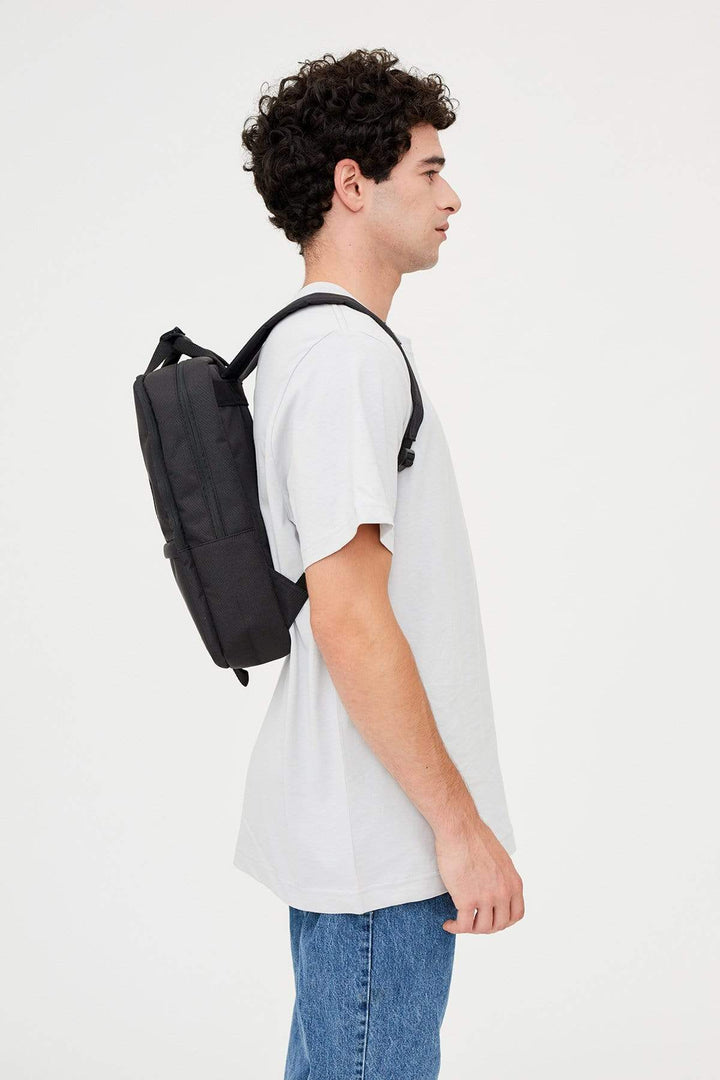 Smart Daily 13" Black: Black