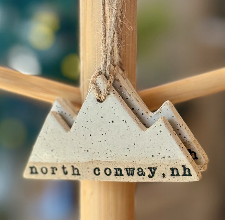 North Conway, NH Mountain Ornament in White